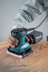 Makita BO4557 Avuçiçi Zımpara Makinesi
