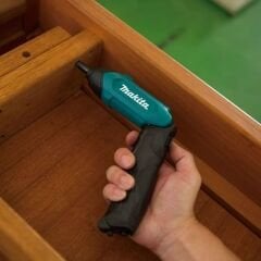 Makita DF001DW Akülü Vidalama Makinesi