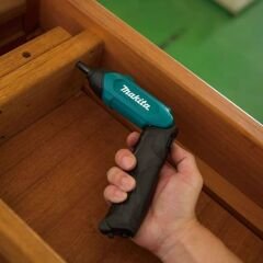 Makita DF001DW Akülü Vidalama Makinesi